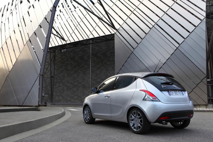 Lancia Ypsilon 2011 года  (фото 47 из 96)